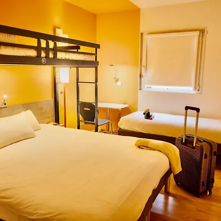 Ibis Budget Centre Gare Готель Кольмар